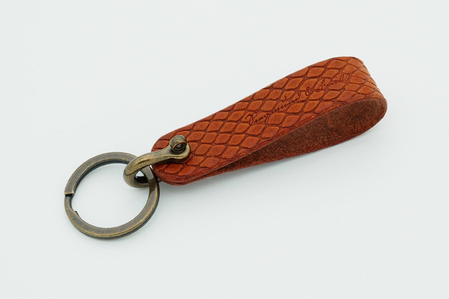 Schlüsselanhänger - Cognac / Python / Alt-Messing